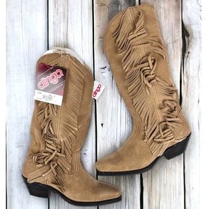 Dingo Camel Suede Fringe Heeled Western Boots 8.5 New in Box
